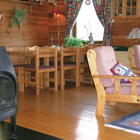 Cozy In Lyngdal With Kitchen Holiday home *